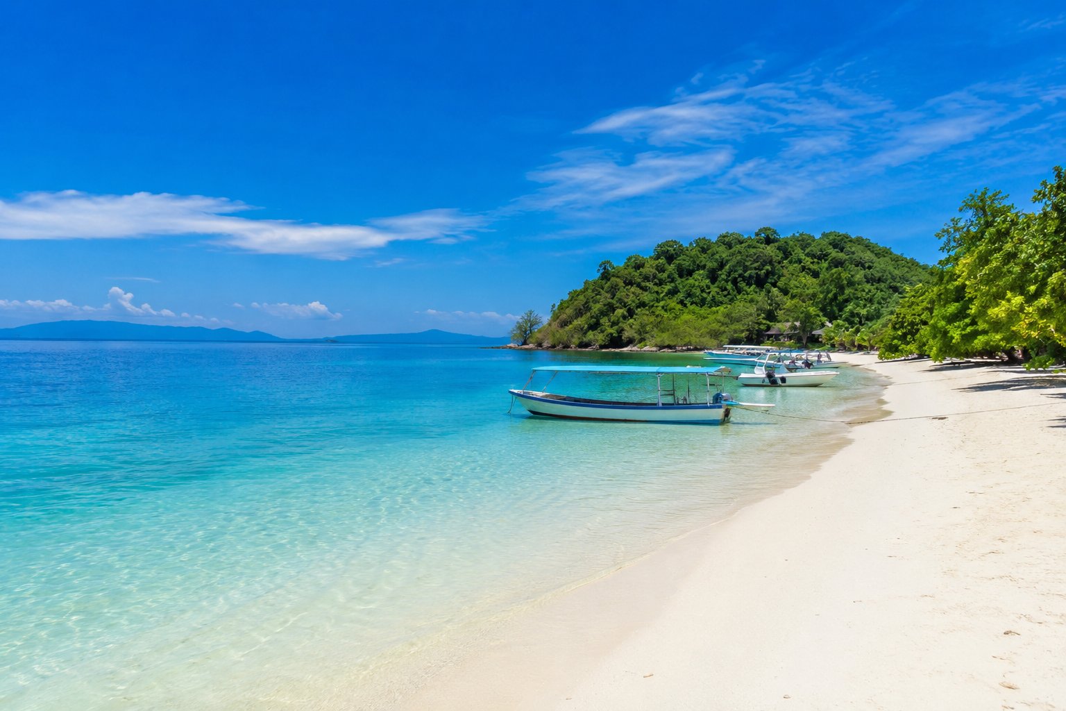 A Day on Pulau Pasumpahan, Where the Sea Taught Me to Be Still